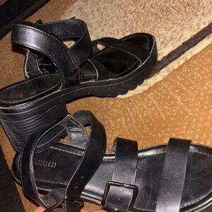 Forever 21 Women's Black Strappy Sandals